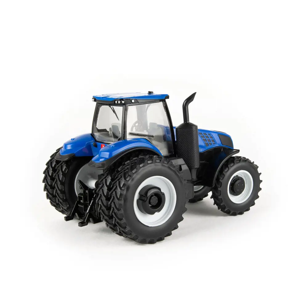 Image 2 for #ERT13976 1:32 New Holland Genesis T8.30 Tractor