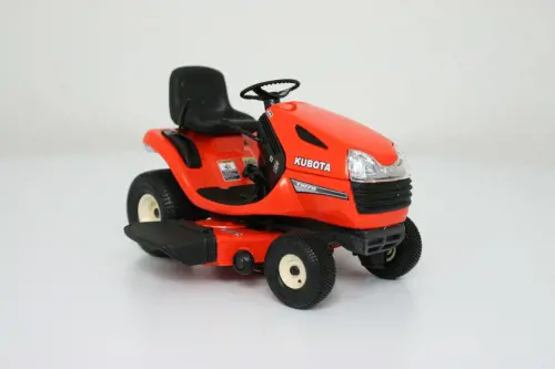 Image 11 for #70000-00356 Kubota T1870 Riding Mower - 1:24th Scale