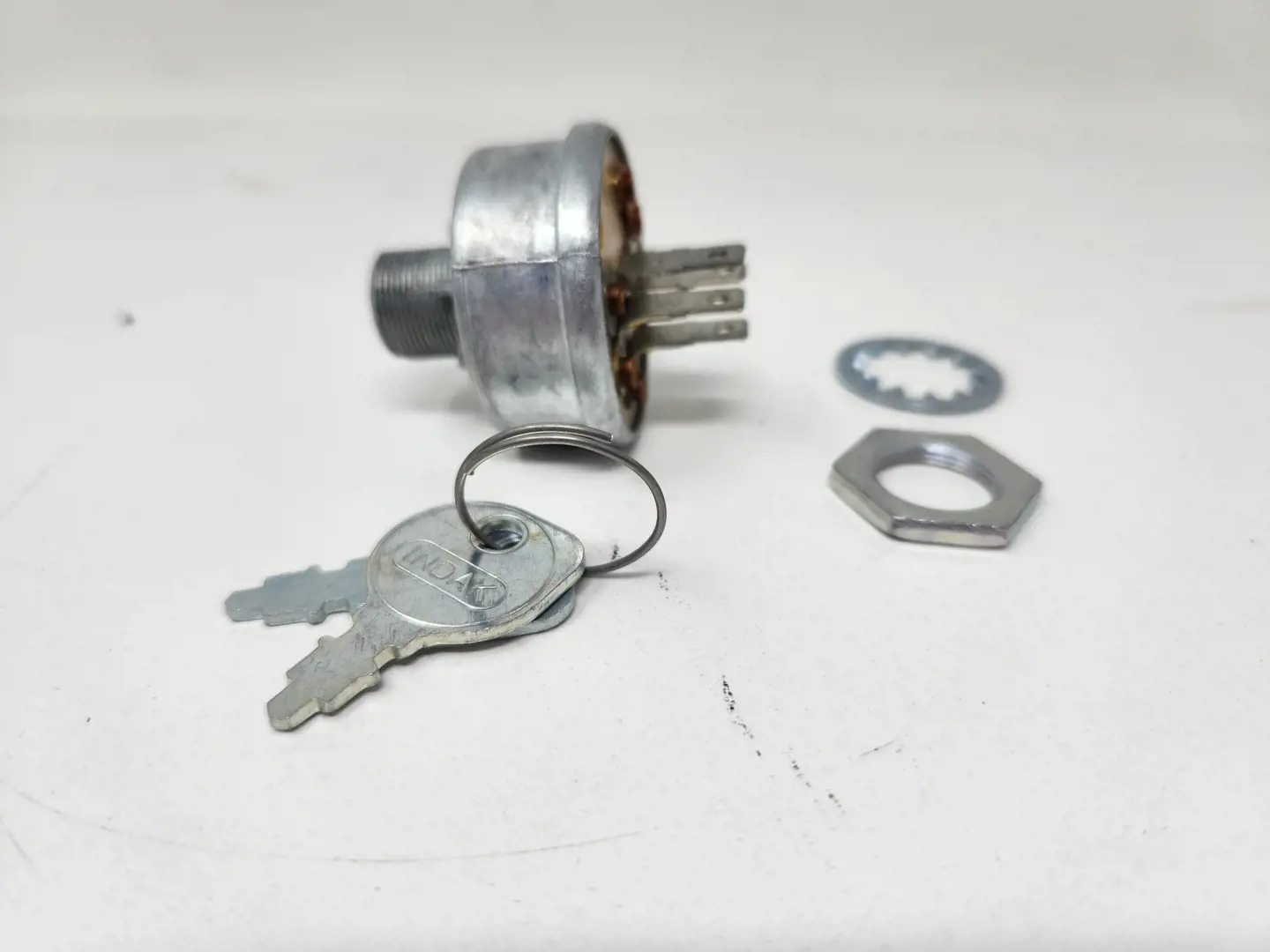 Image 1 for #IH-61524-C3 Ignition Switch