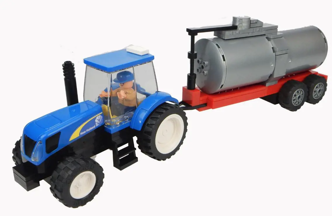 Image 1 for #IMX39609 iMex New Holland Tractor w/ Tanker Building Block Set