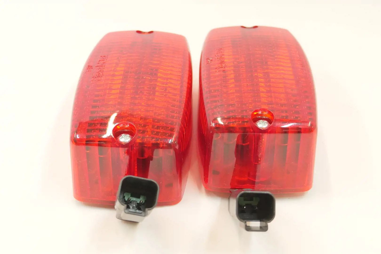 Image 2 for #S6677 Red Tail Light Kit - SVL65-2 & SVL97-2