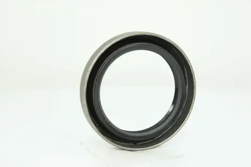 Image 8 for #225615 17270 OIL SEAL