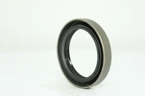 Image 11 for #225615 17270 OIL SEAL