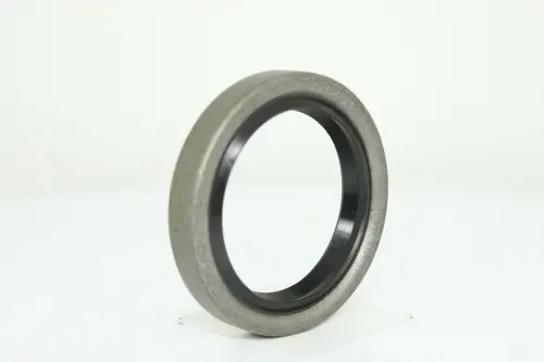 Image 15 for #225615 17270 OIL SEAL