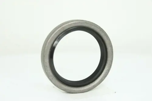 Image 16 for #225615 17270 OIL SEAL