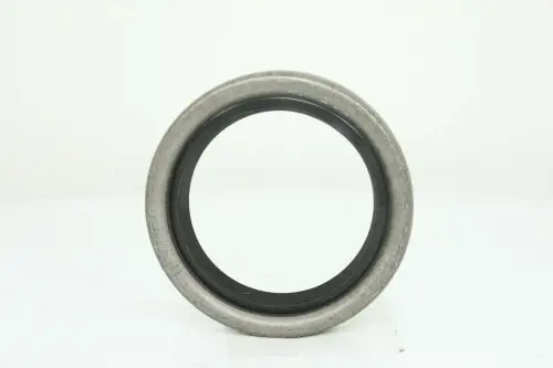Image 17 for #225615 17270 OIL SEAL