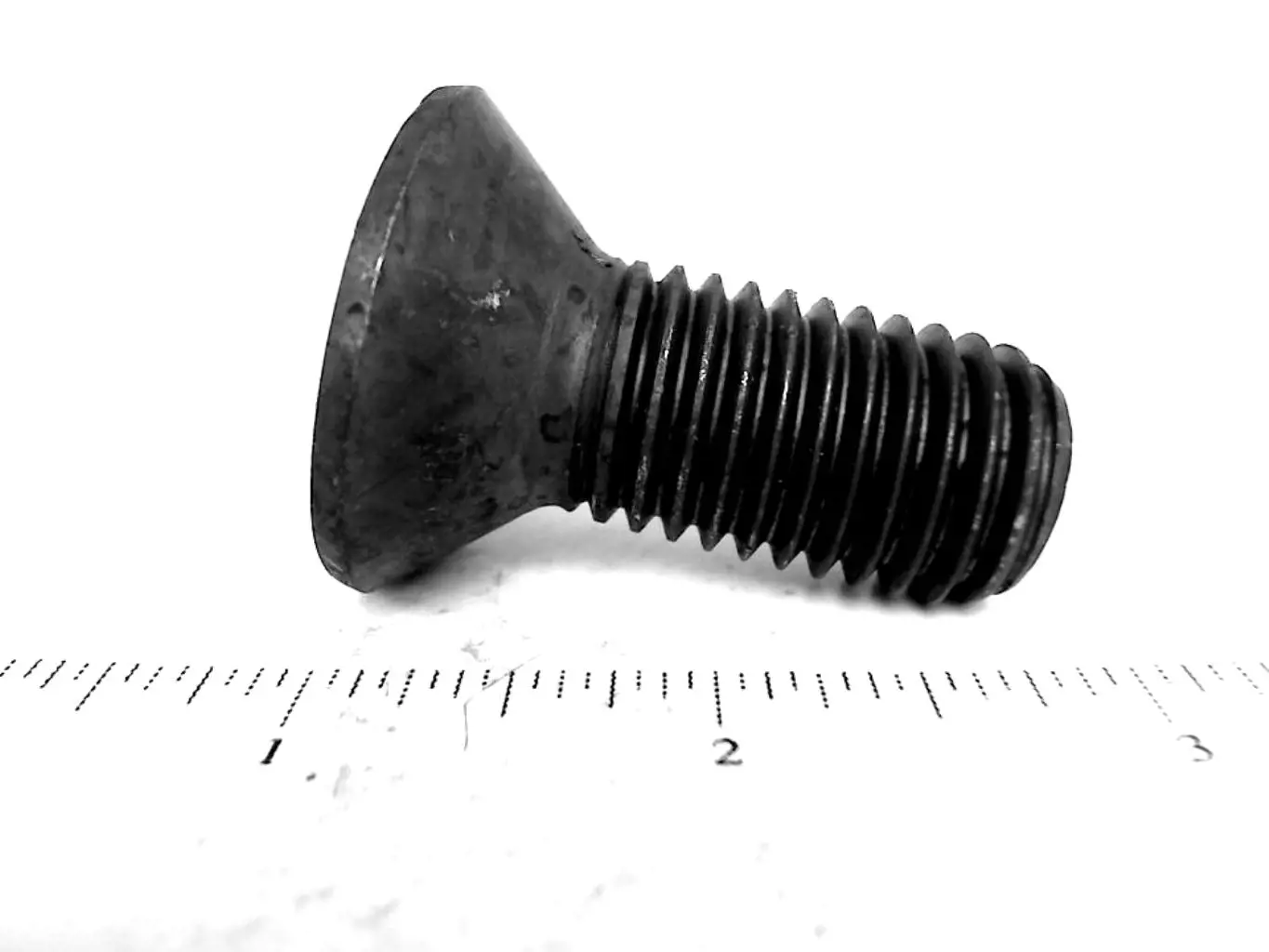Image 1 for #700707981 SCREW