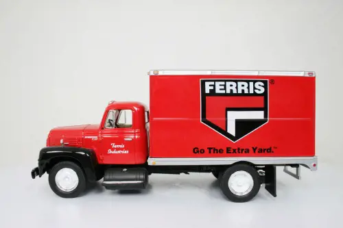 Image 1 for #19-3832 1:34 Ferris 1957 International R-190 Dry Goods Van