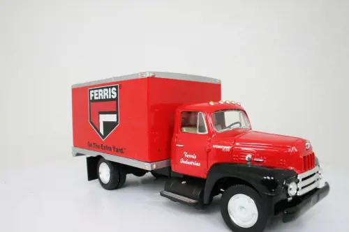 Image 11 for #19-3832 1:34 Ferris 1957 International R-190 Dry Goods Van