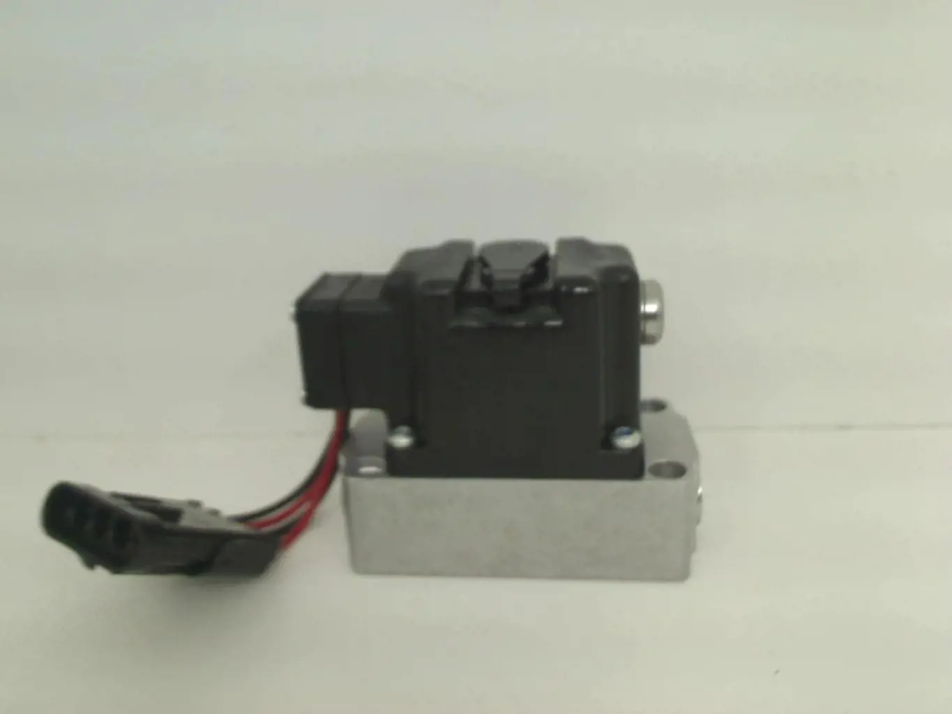 New Holland #86556477 VALVE, CONTROL 