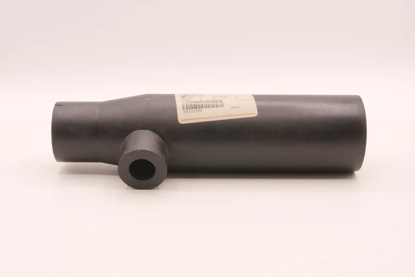 New Holland #86705296 FITTING