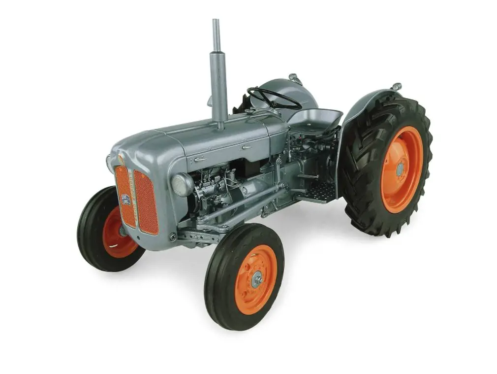Image 1 for #UH5315 1:16 Fordson Dexta - 60th Anniversary Launch Edition (1957)