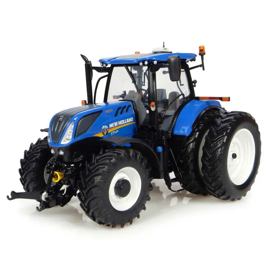 Image 1 for #UH4962 1:32 New Holland T7.225 w/ Rear Duals
