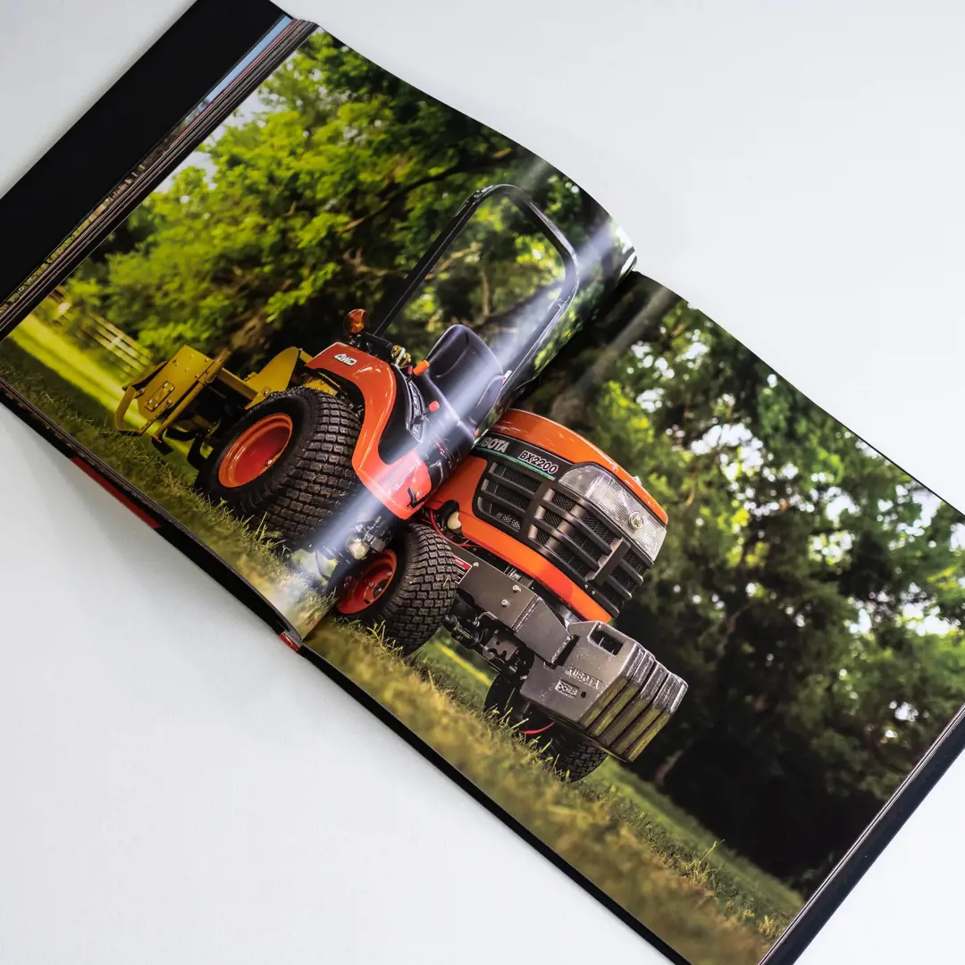 Image 3 for #CUKT22C-A852 Kubota 50th Anniversary Limited Edition Book