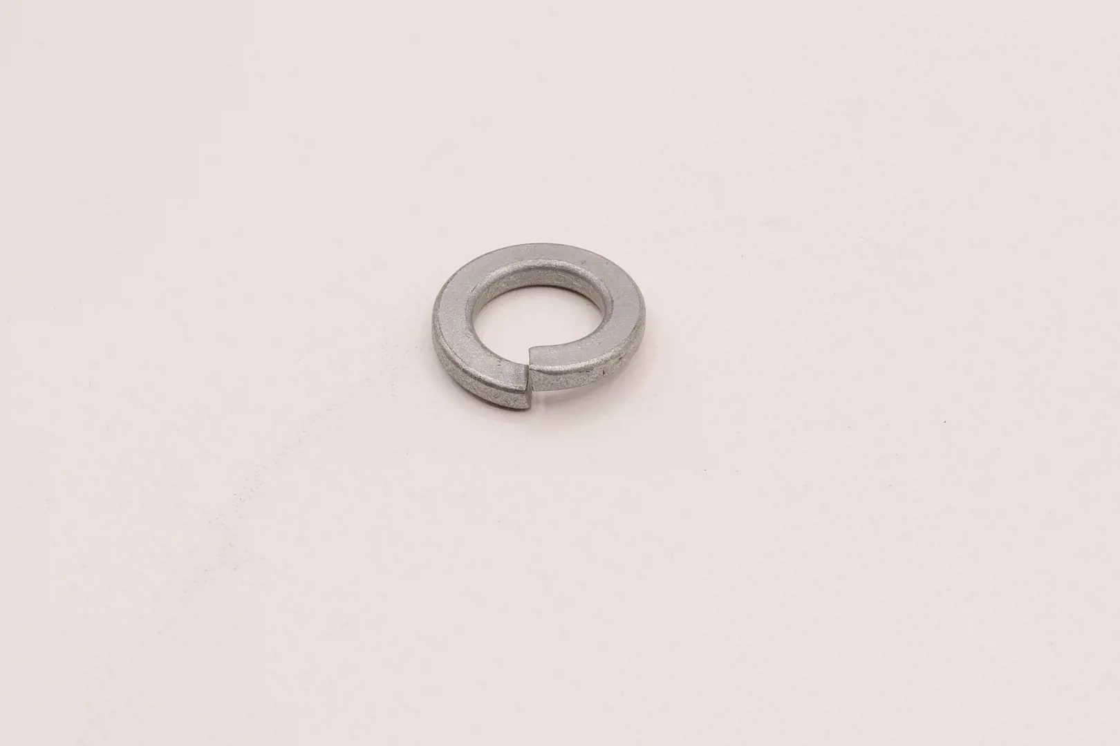 Kubota #75599-33017 WASHER, SPRING 5