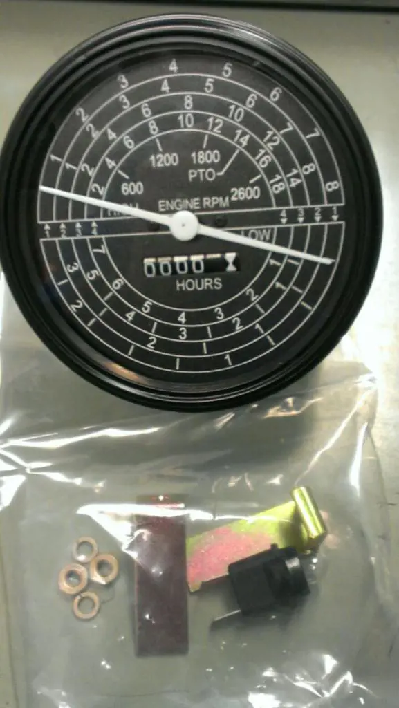 Image 1 for #84212503 TACHOMETER